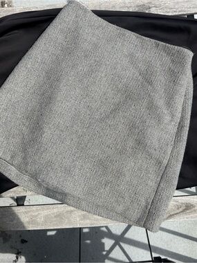 Classic Gray Tweed Mini Skirt